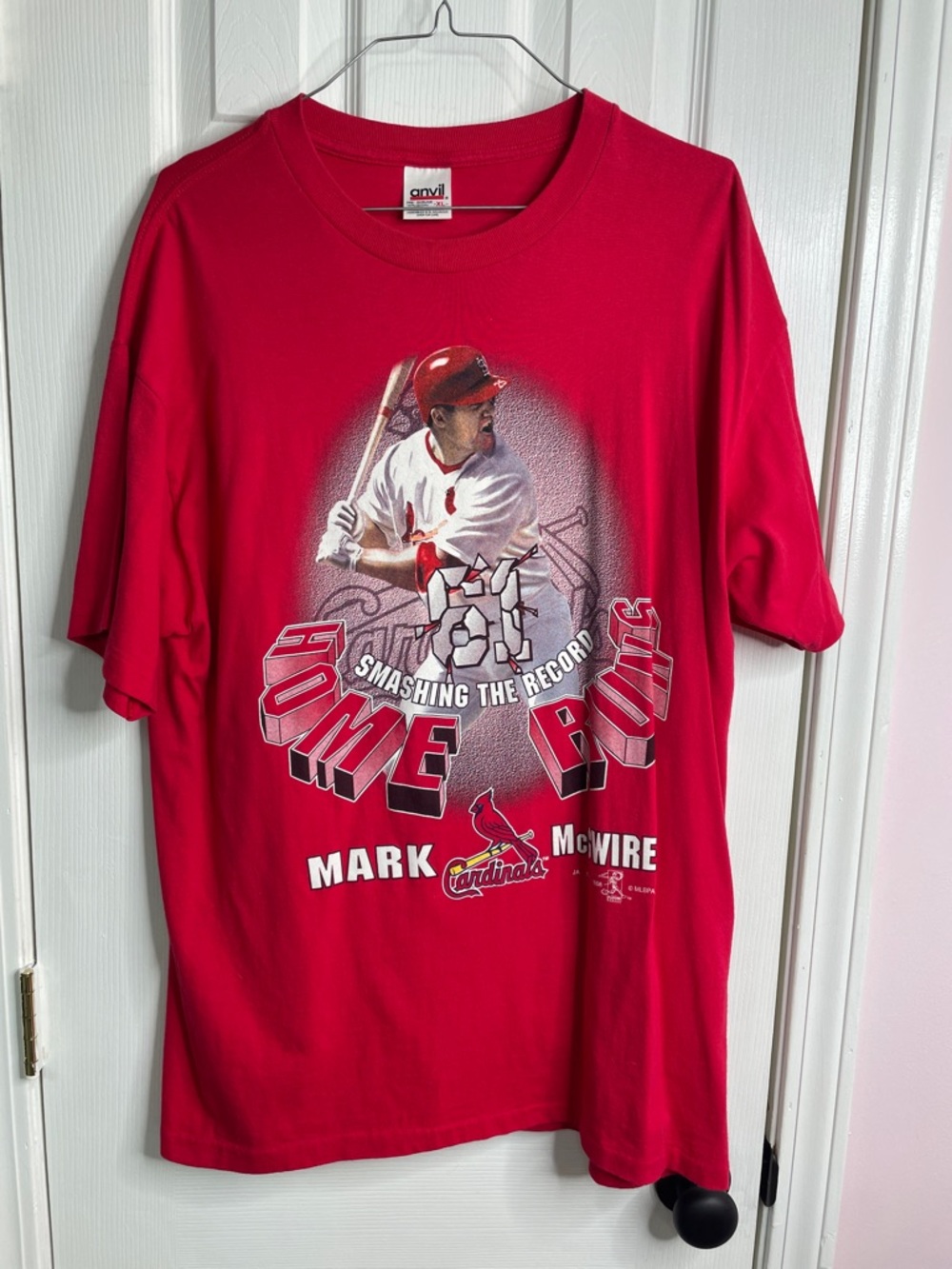 Anvil Red Mark McGwire Cardinals 'Home Run' Graphic Tee. 1998
